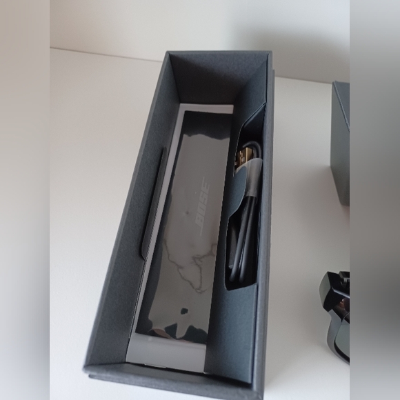 New Bose Bluetooth Sunglasses Tenor Black Style Frames - Picture 2 of 6